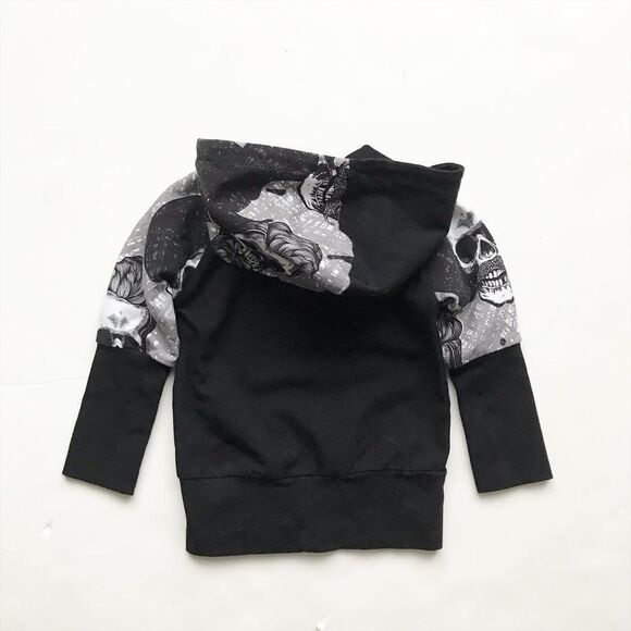 Skull black/gray hoodie EUC 12-18 months - Picture 4 of 4